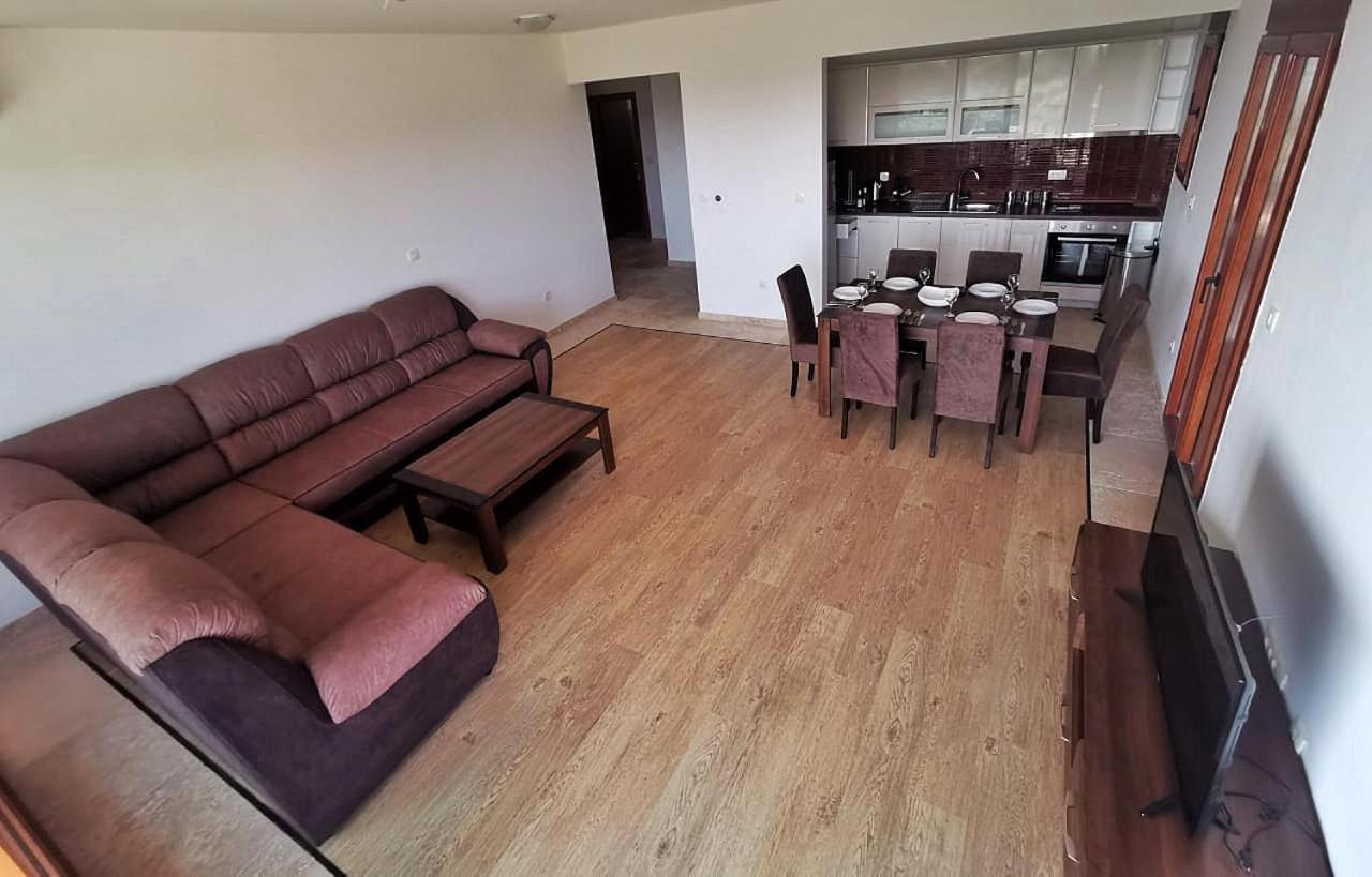 New Luxury Apartments Бар Экстерьер фото