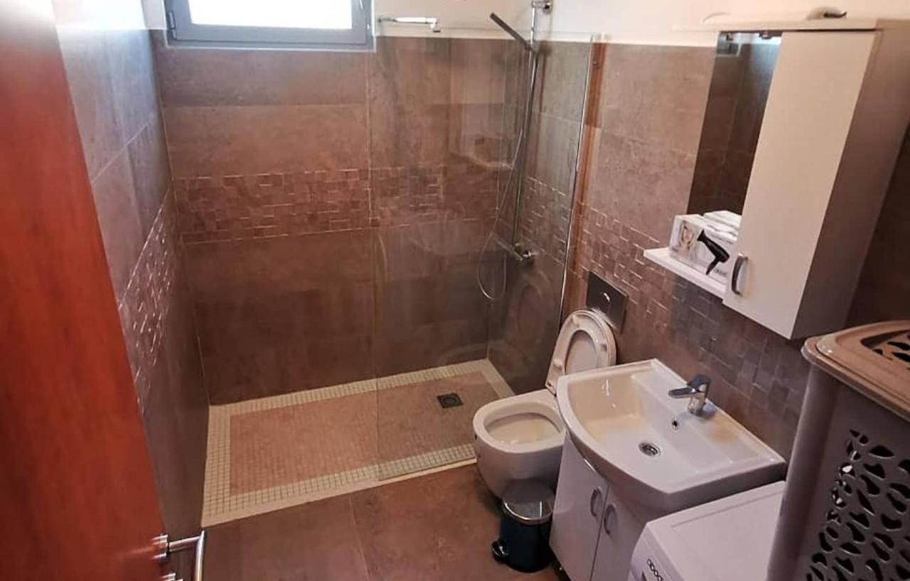New Luxury Apartments Бар Экстерьер фото
